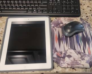 Apple iPad with Logitech Wireless Mouse and Keyboard
