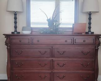Broyhill Cherry Finish Drawer Dresser with Mirror