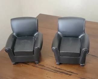 Miniature Armchair Black Plastic Desk Organizer Set