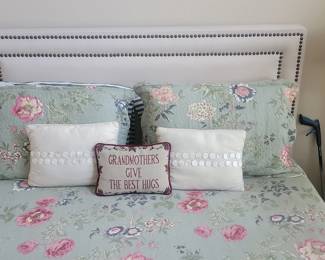 Simply Shabby Chic Edens Garden Floral Quilt Set