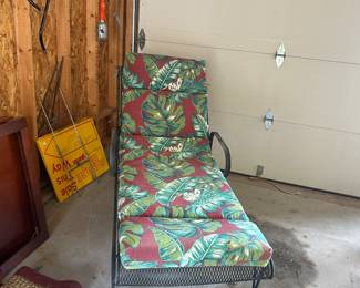 Wrough item chaise lounge