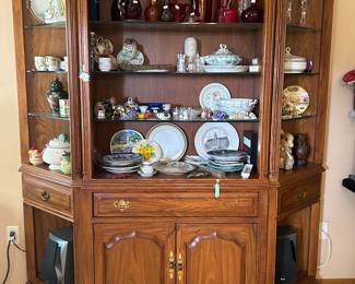 Three piece hutch
