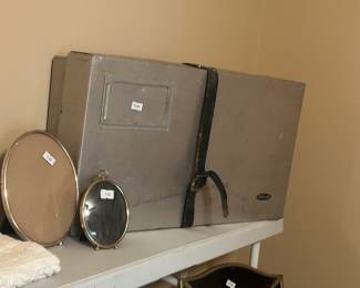 Antique aluminum mailer