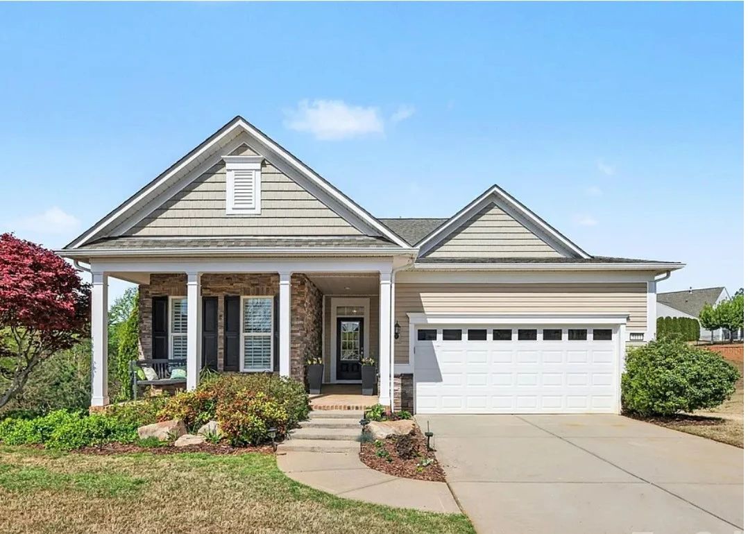 5111 Folly Lane