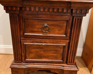 Traditional Night Stand