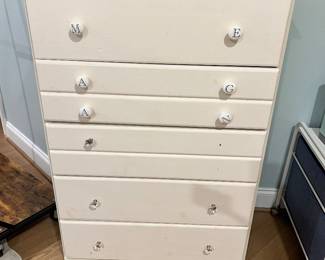 Four drawer Chest