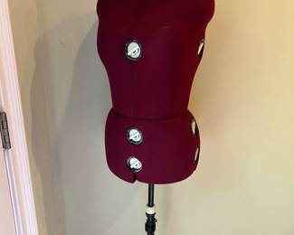 Adjustable Sewing Dressmaker Form