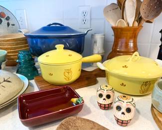 Dru enamelware pot + covered casserole 