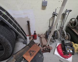 Bubble Compressor, Rolling Work Seat, Floor Jack, Bottle Jacks, Tank Carts
