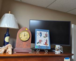 Vintage Mantle Clock, Samsung 32" TV