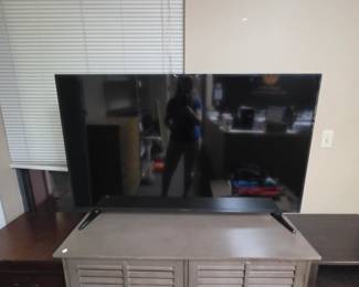 55" Insignia TV