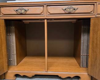 Vintage Expandway Cabinet with Expandable Table - expands up to 9Ft 1 Inch long (has 6 leafs for extending to the length you want) - leaves, center leg support stores inside with still room to spare!