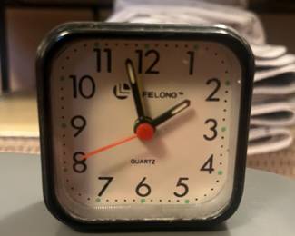 vintage Lifelong analog alarm clock