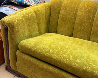 Antique couch/sofa