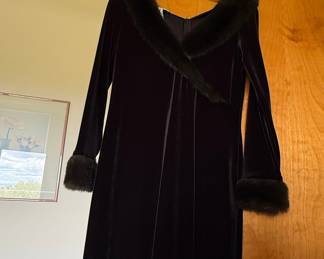Vintage Black Velvet Dress with Faux Fur Trim - 1940s Style