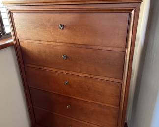 Thomasville Impressions "Fairmont" Cherry Dresser