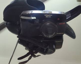 Olympus SuperZoom 3500 DLX Multi AF 35-120mm Camera