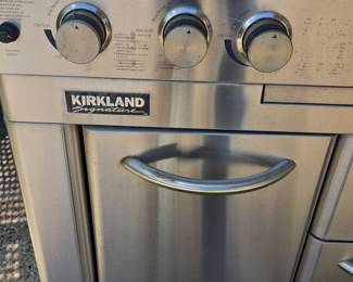 Kirkland Signature 5-Burner Stainless Steel Gas Grill