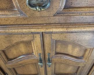 Vintage Thomasville Furniture "Segovia Oak" Spanish Mediterranean Style Triple Dresser