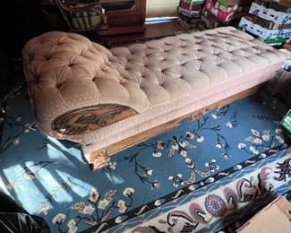 Chaise Lounge/Foldout Bed
