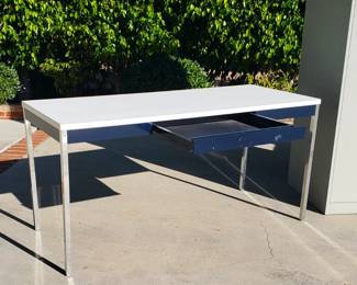 Steelcase vintage workshop tables-EXTREMELY strong (looks thin---HA!-Bad to the bone)