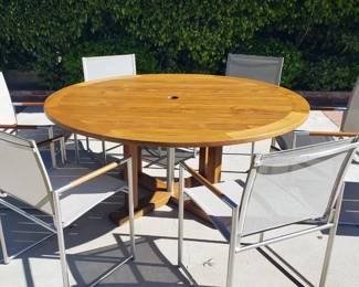 High end Janus et Cie, Harbour Outdoor teak and stainless steel patio set with coffee table (new around $21,000) restored