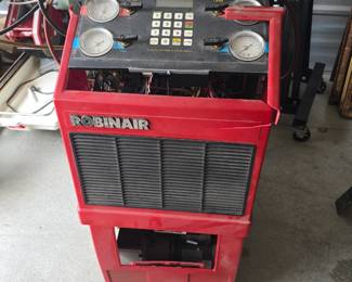 Robinair AC recovery