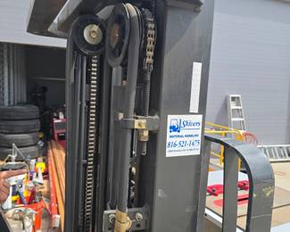 Nissan 35 Forklift