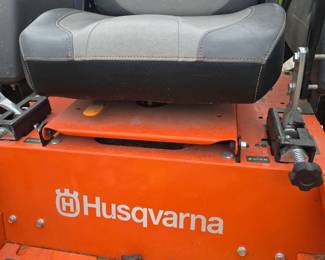 HUSQVARNA MZ61 zero turn mower with 61 inch deck