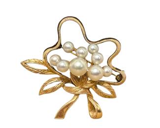 14-karat gold and Akoya pearl flower basket brooch.,  This is a vintage 14-karat yellow gold and cultured Akoya pearl flower basket brooch, dating from the mid-20th century (circa 1950s–1960s). 5.4 grams with pearls 