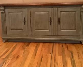Sideboard