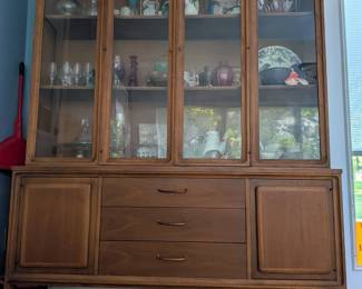 Broyhill Forward 70 China cabinet