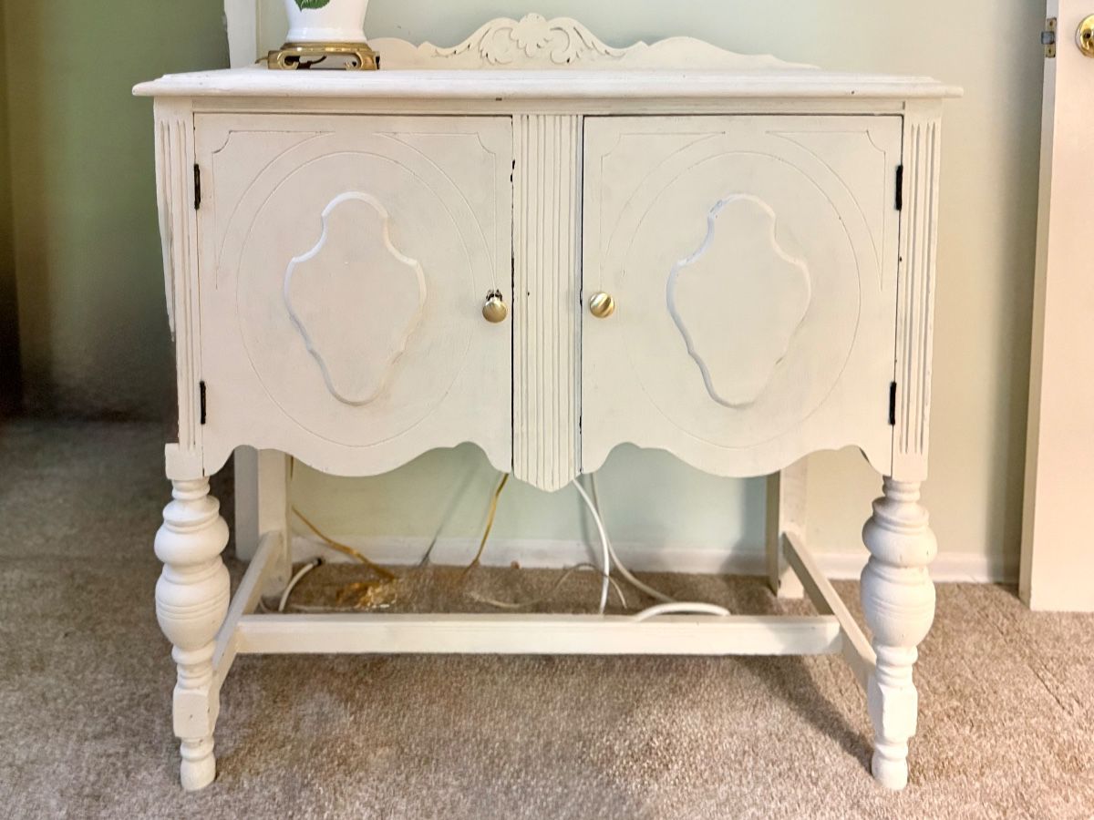 VINTAGE HOME DECOR