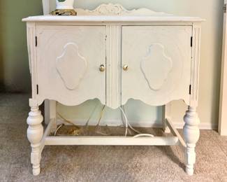 VINTAGE HOME DECOR