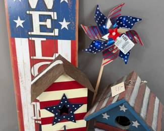 JULY 4 INDEPENDENCE DAY DECORATIONS AMERICA - A FEW LOTS OF THIS! 