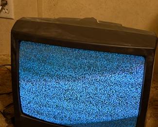 VINTAGE SYMPHONIC 19" CRT COLOR RF COAX INPUT TV