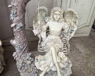 ANGEL GARDEN STATUETTE