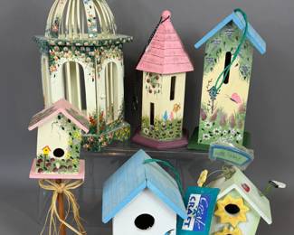 BIRD HOUSES DECORATIVE & FUNCTIONAL MANY LOTS OF THESE! 