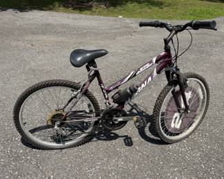MAGNA GIRLS 24" 18-SPEED BICYCLE