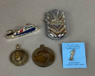 WINSTON LIGHTER PEWTER NAVY SAILOR BUFFALO TRACE KENNEDY PENDANT