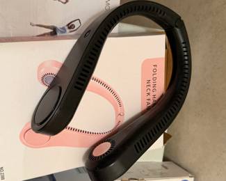 ASSORTED ELECTRONICS NECK FAN PULSE MASSAGER