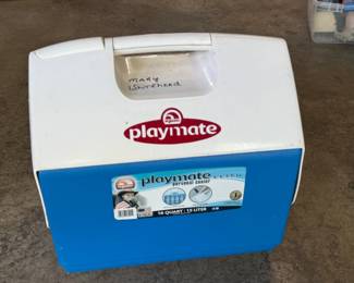 VINTAGE IGLOO 16 QT PLAYMATE ELITE COOLER