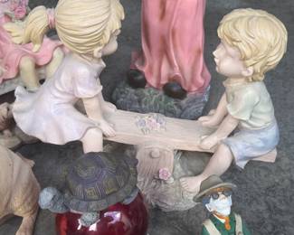 HOME & GARDEN DECOR FIGURINES 