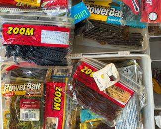 FISHING TACKLE & MINNOW BUCKET