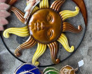 YARD & GARDEN DECOR TERRA COTTA & METAL SUN FACE