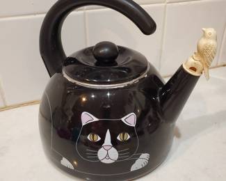 Cat tea pot 