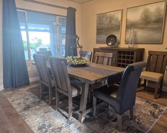 Dining Room Table with six chairs