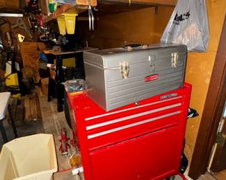 Tons of tools and toll storage 