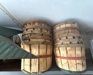 ECKERTS ANTIQUE FRUIT BASKETS