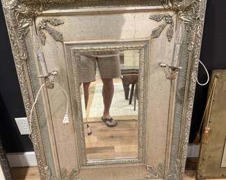 SILVER MIRROR WITH 2 SCONCES WITH SHADES